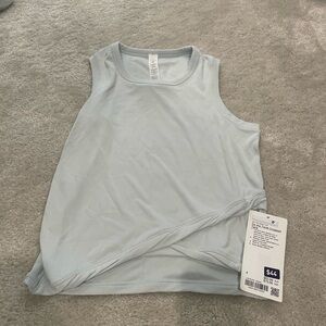 NWT lululemon do the twist cropped tank
